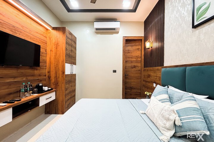 Room 37 of 57