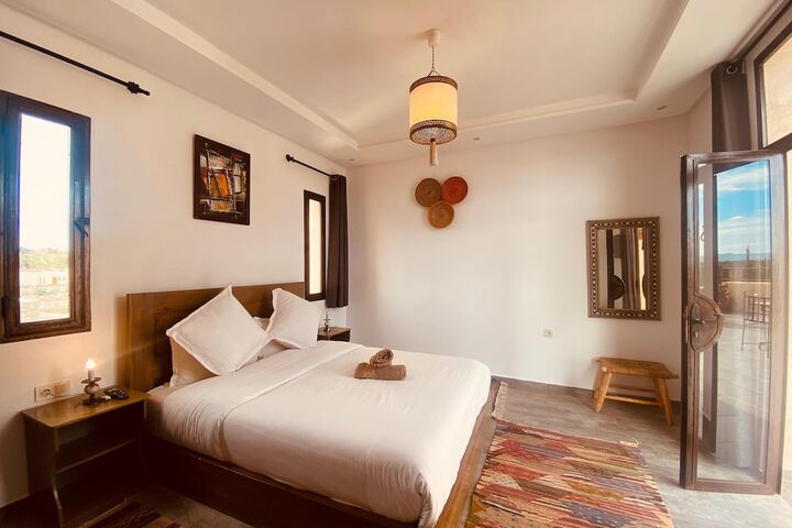 Room 51 of 153