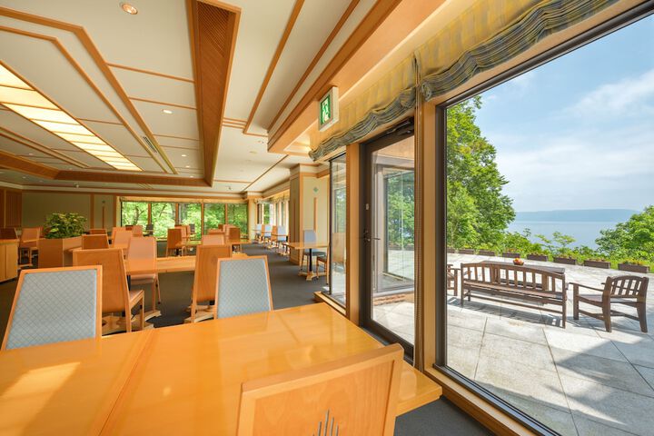 Dining Photos