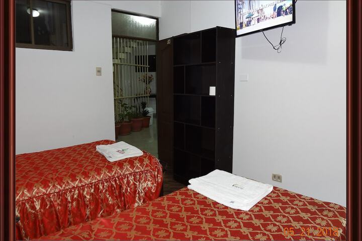 Room 8 of 39