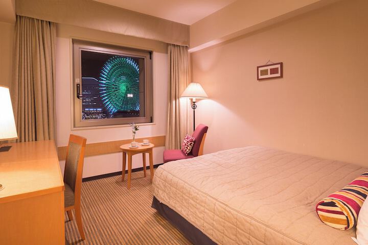 Room 27 of 89