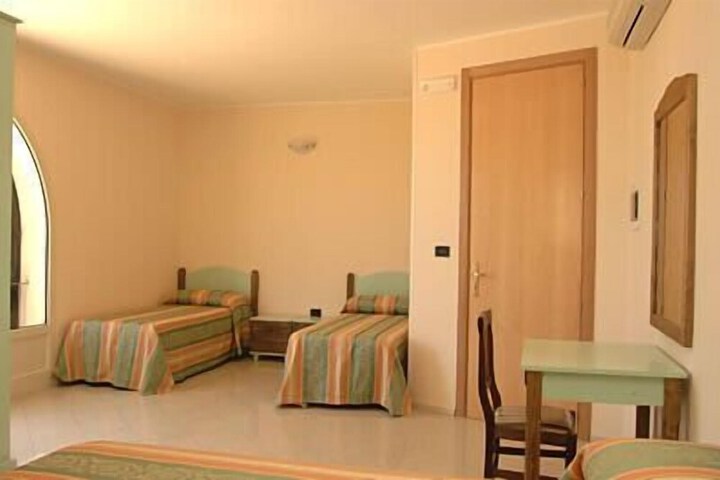 Room 9 of 56