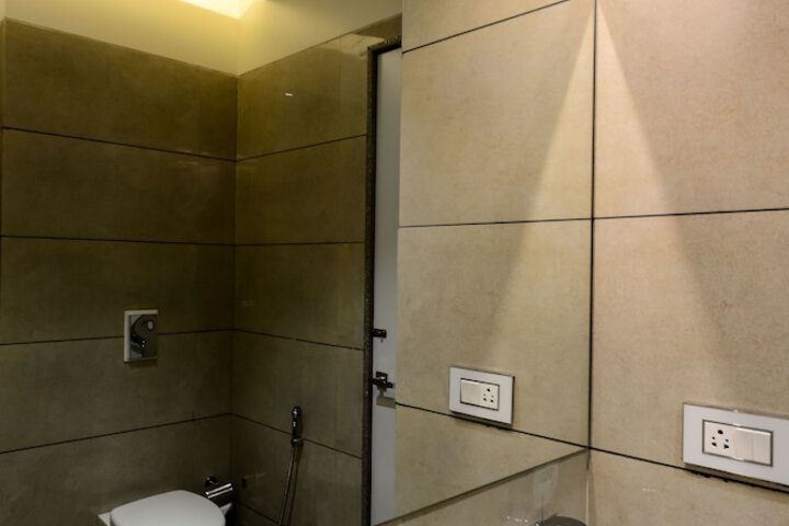 Room 51 of 85