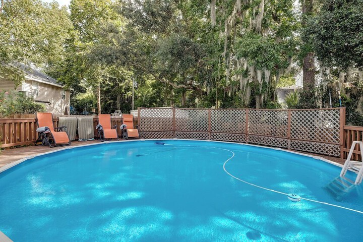 Pool 39 of 55