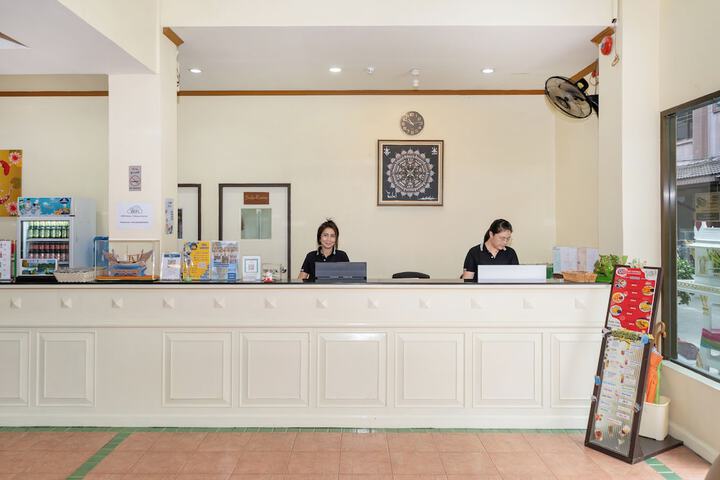 Hotel Interior 4 of 147
