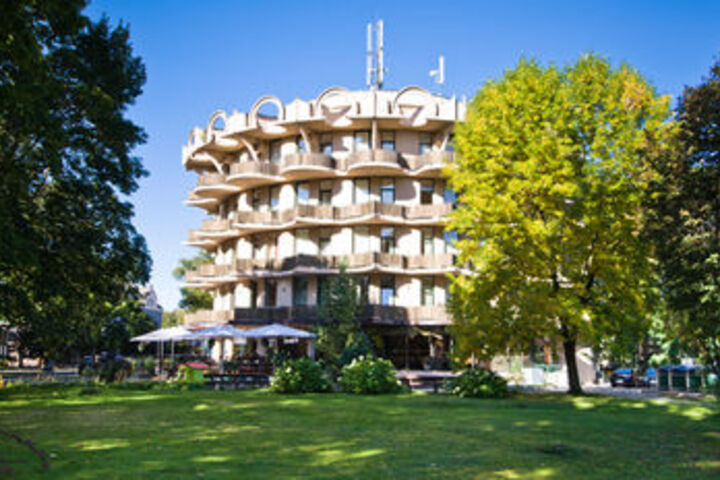 Hotel 13 of 52