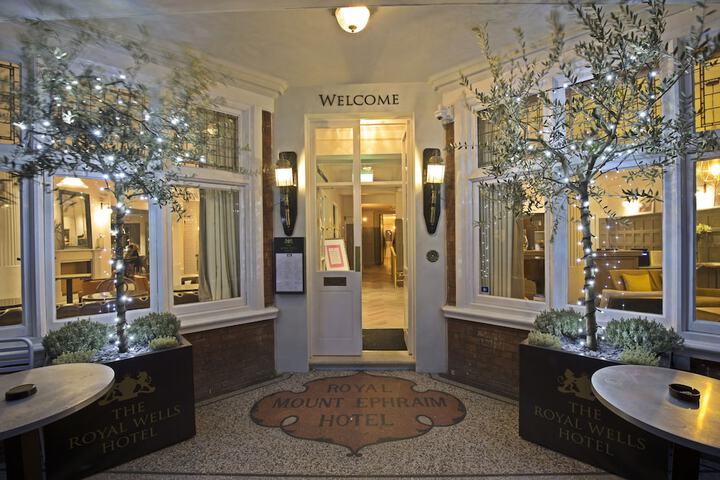 Hotel 60 of 64