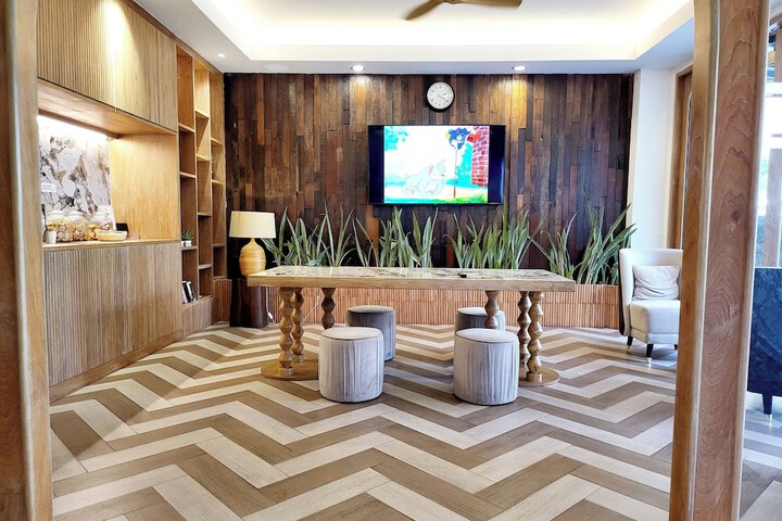 Hotel Interior 5 of 61