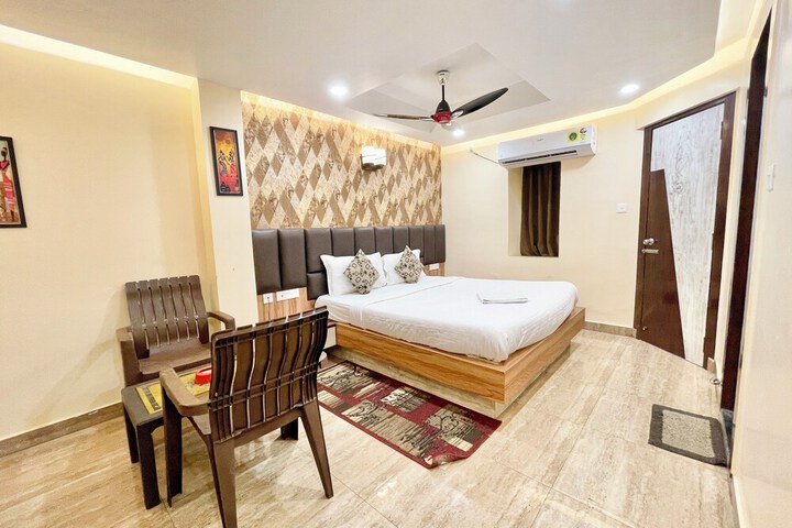 Room 54 of 159