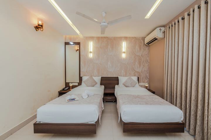 Room 14 of 42