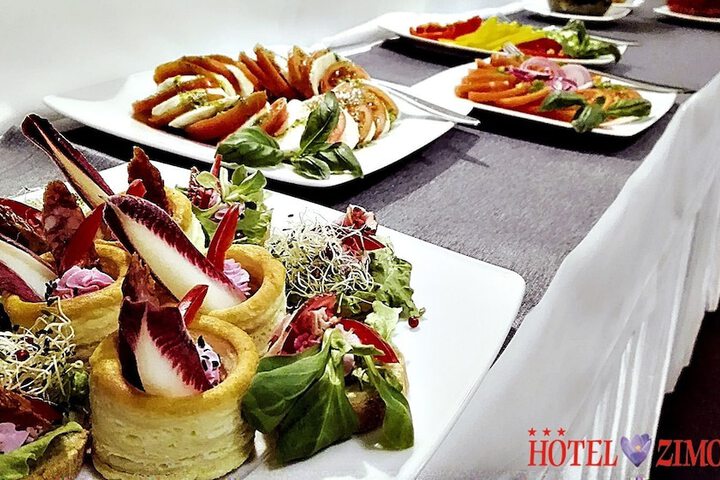 Dining 50 of 81