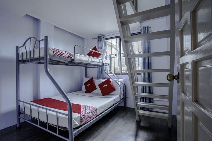 Room 9 of 44