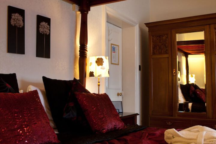 Room 21 of 50