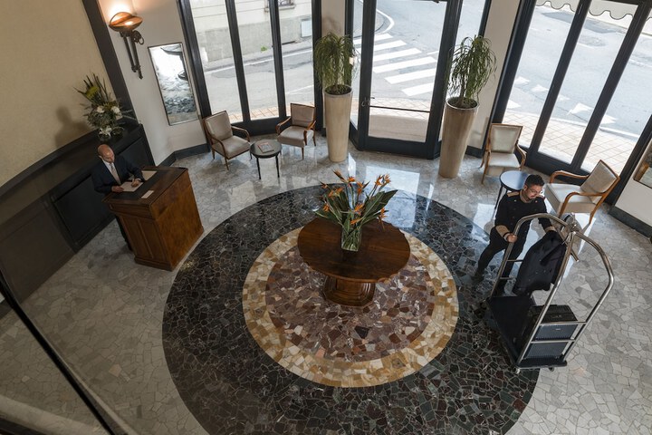 Guest Lobby