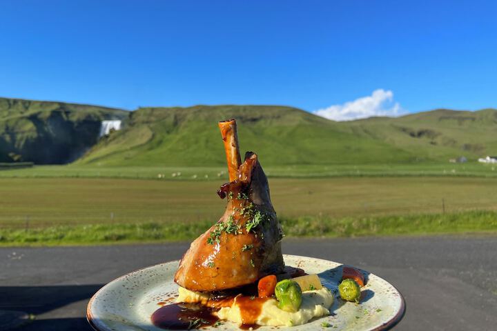 Dining 64 of 79