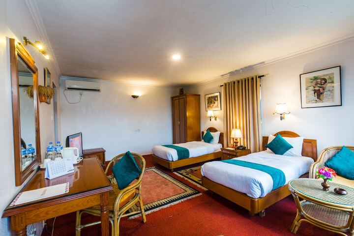 Room 4 of 31