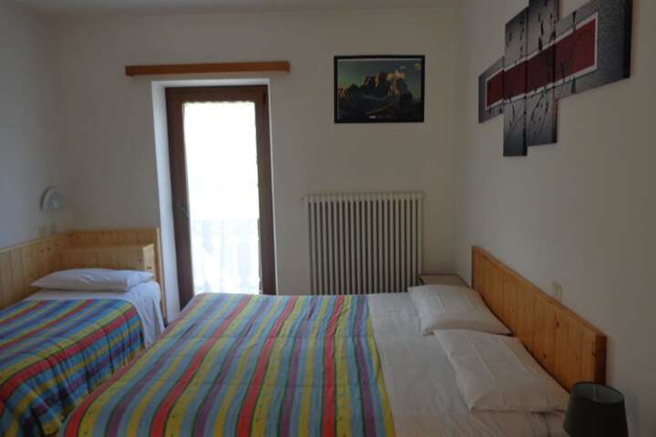 Room 6 of 69