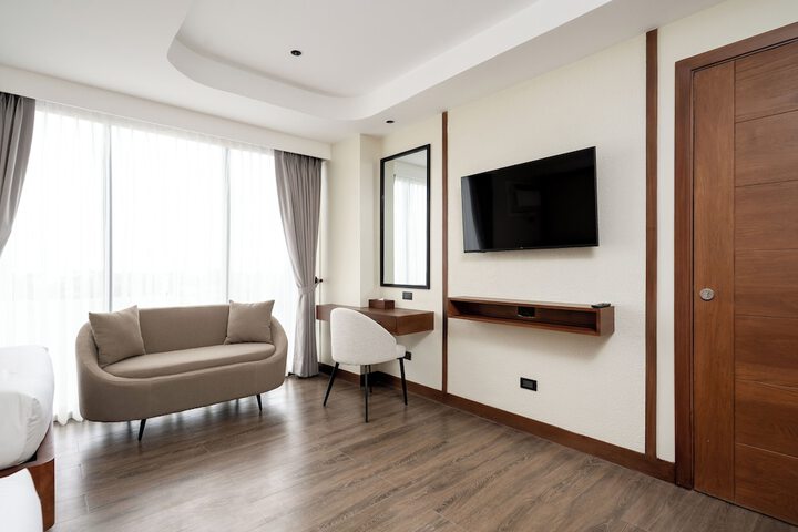 Room 32 of 59