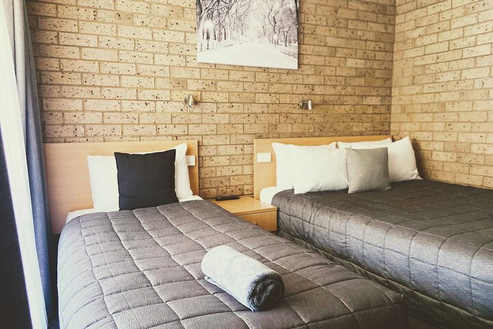 Room 12 of 42