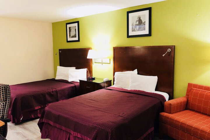 Renovated Standard 2 Double Beds (5 of 12)