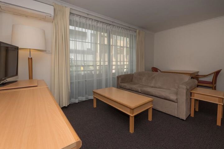 Room 26 of 37