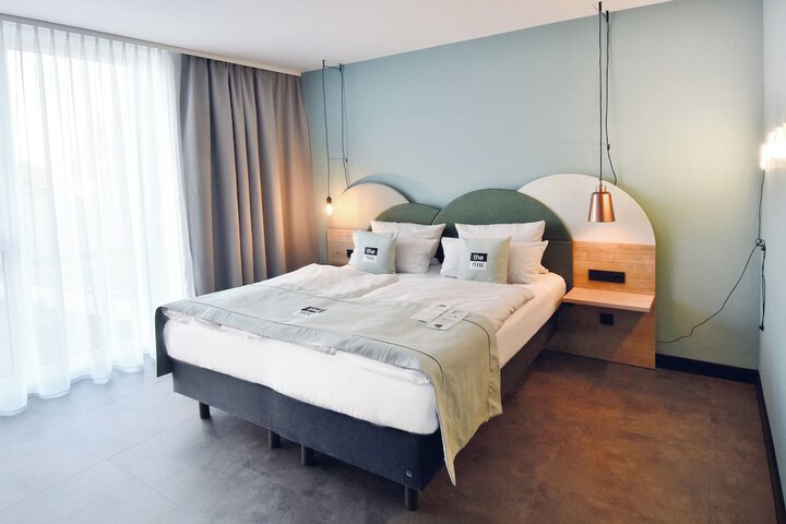 Room 12 of 40
