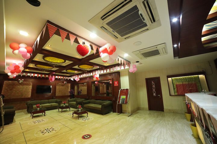 Hotel Interior 11 of 100