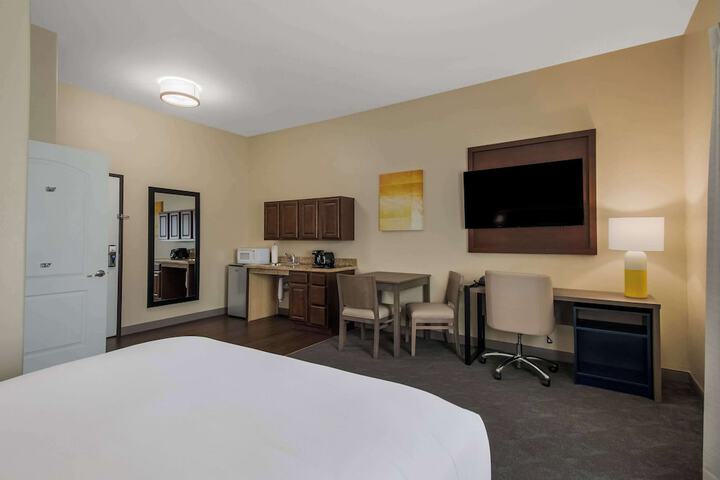 2 Queen Beds Efficiency (6 of 23)