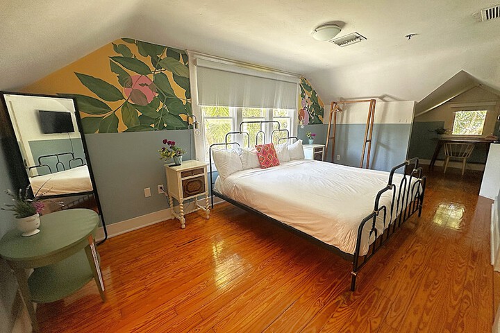 Standard Room, King or Two Doubles (5 of 11)