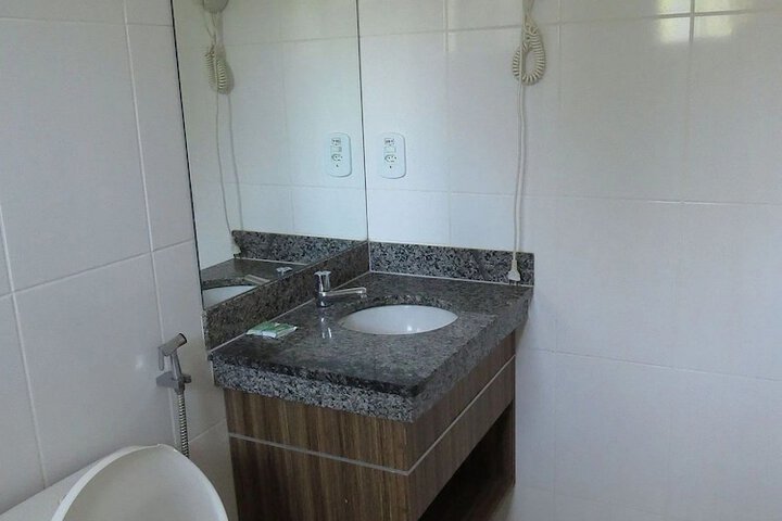 Room 14 of 37