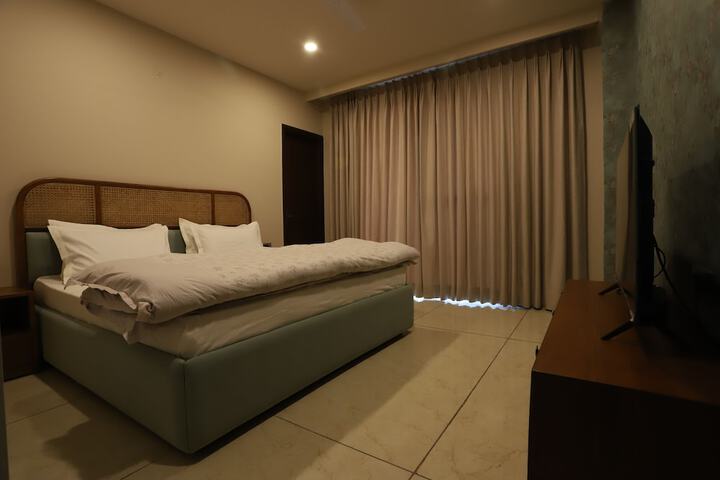 Room 8 of 58