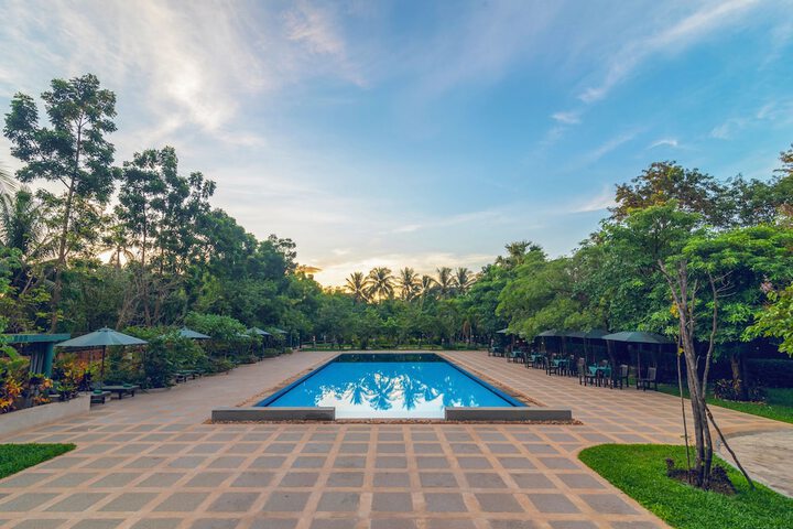 Pool 56 of 105