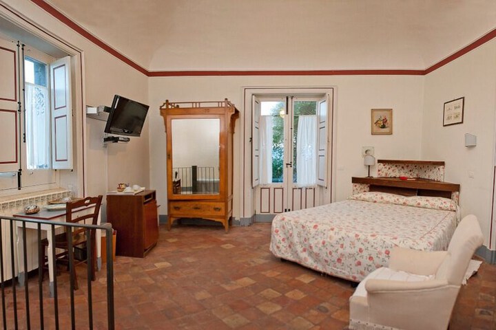 Room 15 of 26