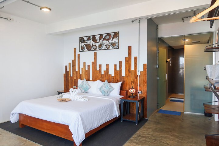 Room 98 of 240