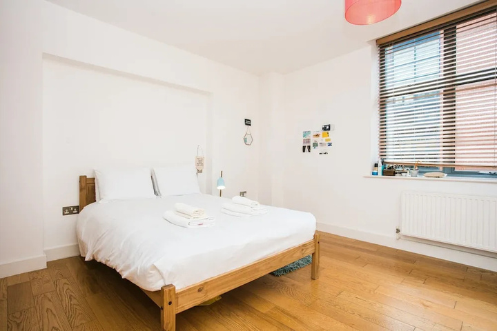 Room 2 of 11
