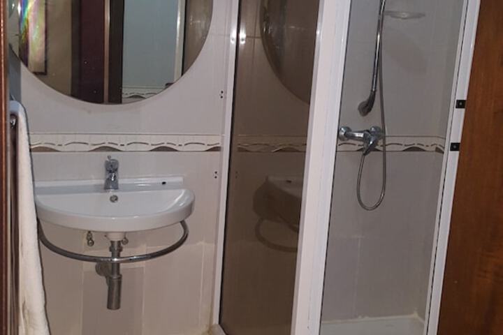 Room 20 of 32
