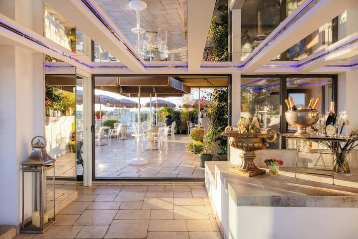 Terrace/Patio 70 of 77