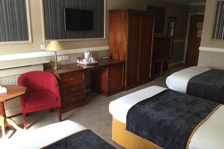 Room 8 of 41