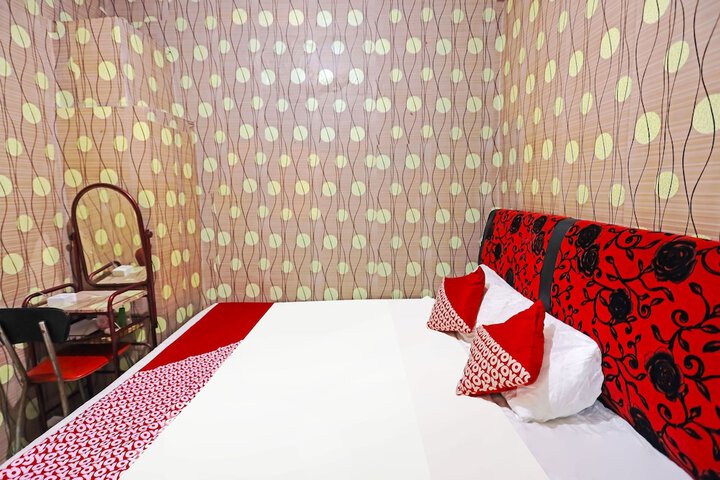 Room 8 of 23