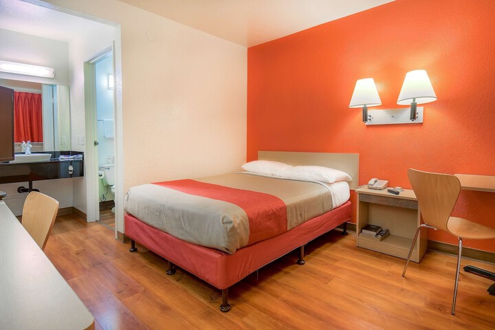 Double Bed (7 of 14)