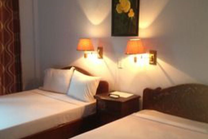 Room 33 of 66