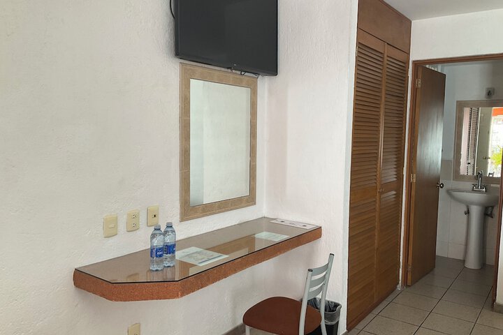 Room 9 of 64