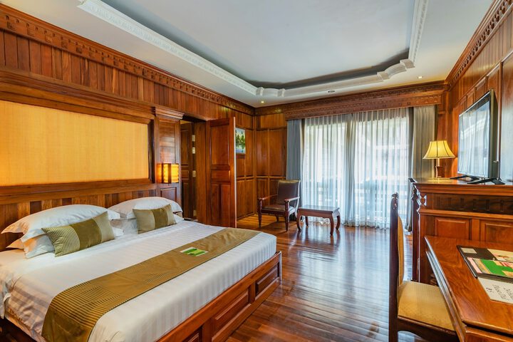 Room 40 of 145
