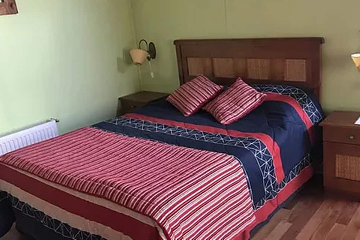 Room 9 of 25