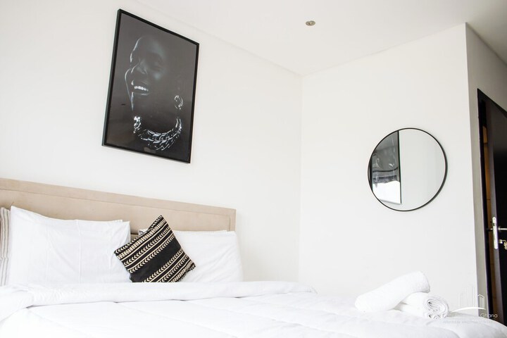 Room 32 of 136
