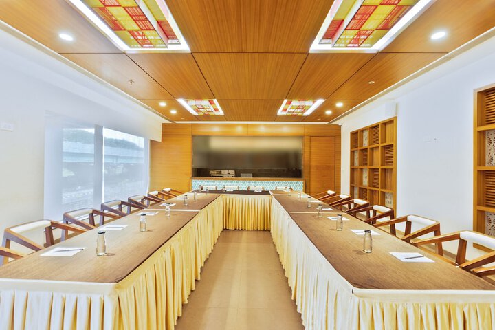 Business Center 138 of 150