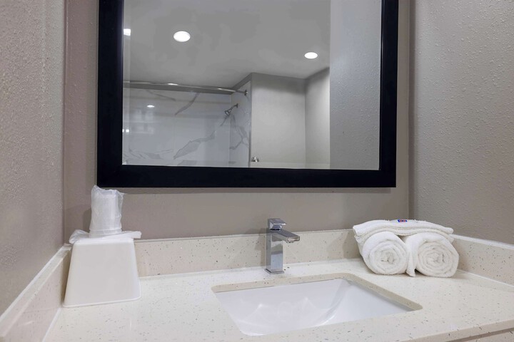 Room 20 of 29