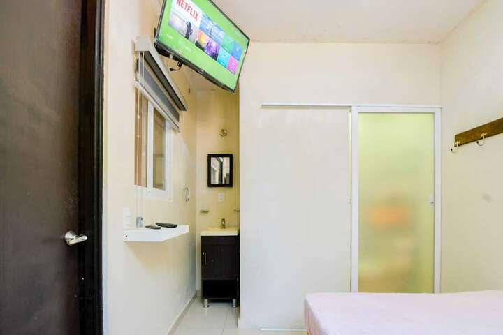 Room 2 of 36