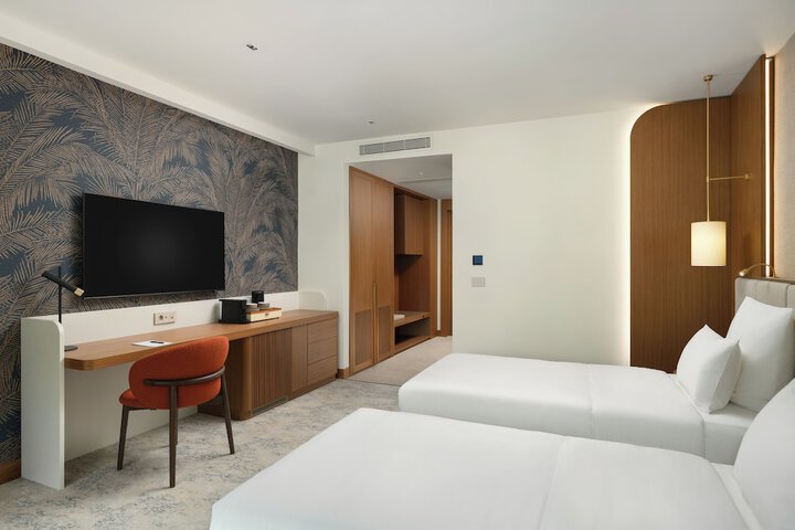 Room 30 of 148