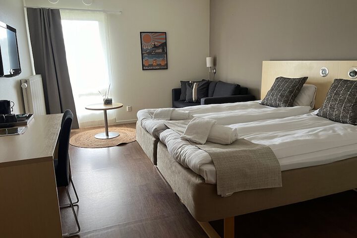 Room 8 of 24